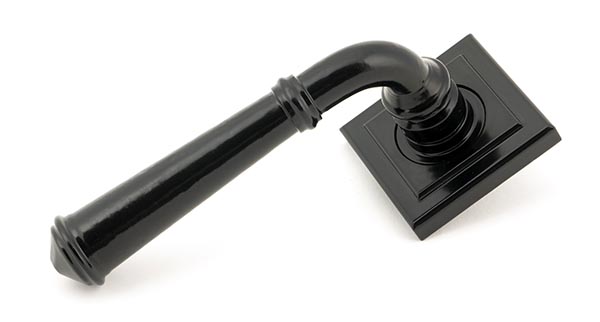45638_main_S.jpg
