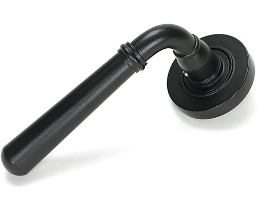 Matt Black Newbury Lever on Rose Set (Plain)