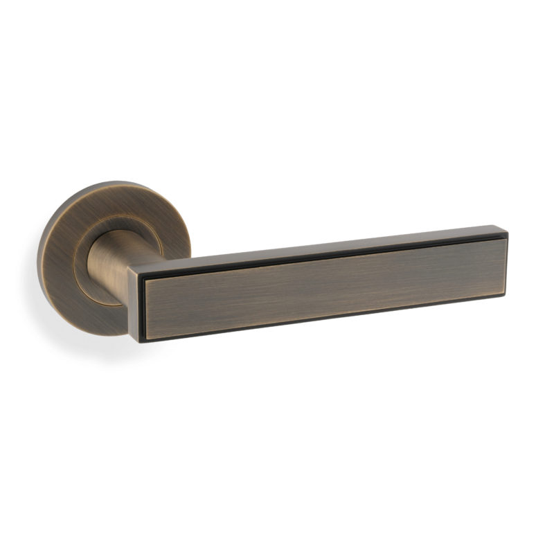 AW JESPER LEVER HANDLE ON ROSE
